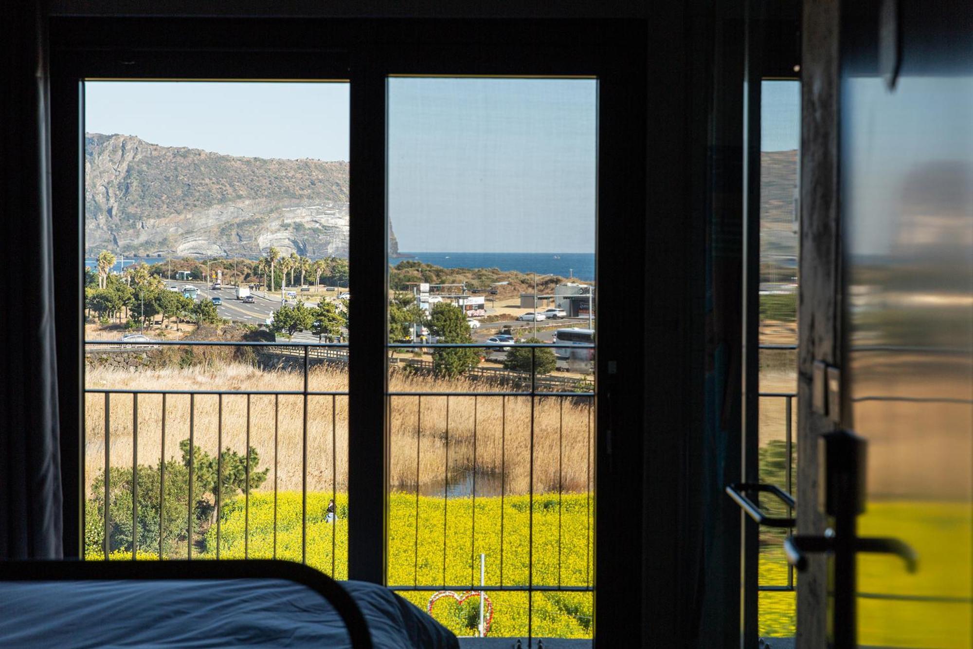 เพลย์เซ แคมป์ เชจู Hotel Ojo-ri ภายนอก รูปภาพ
