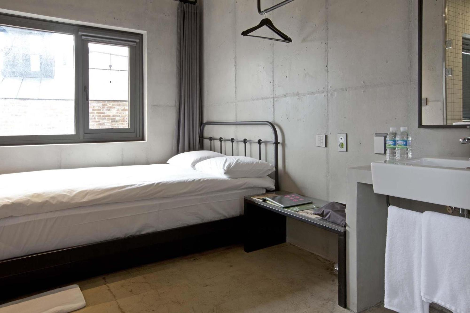 เพลย์เซ แคมป์ เชจู Hotel Ojo-ri ภายนอก รูปภาพ